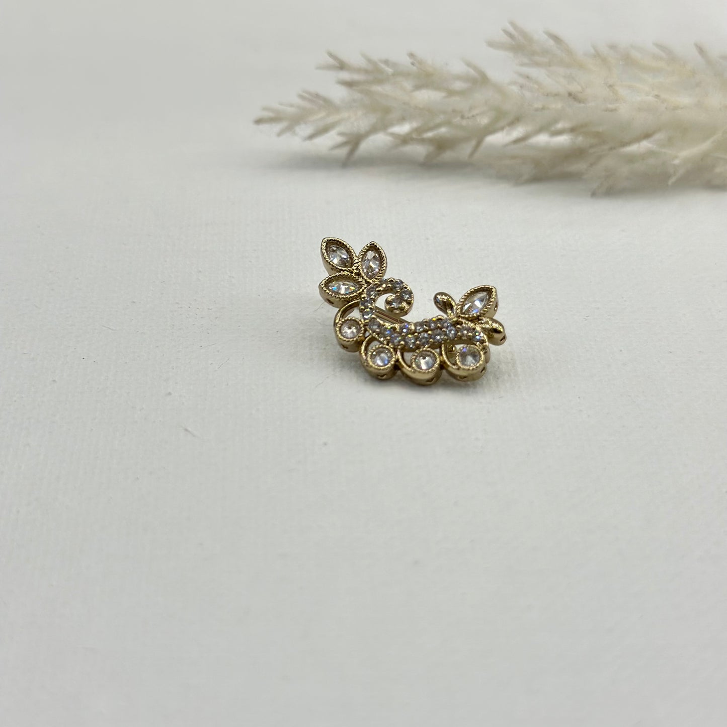 Victorian Stone Nose Pin