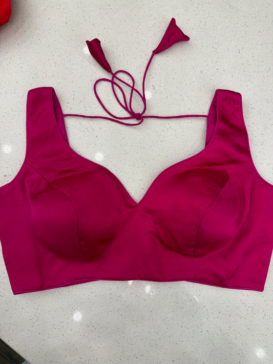 V-Sweetheart Sleeveless Blouse