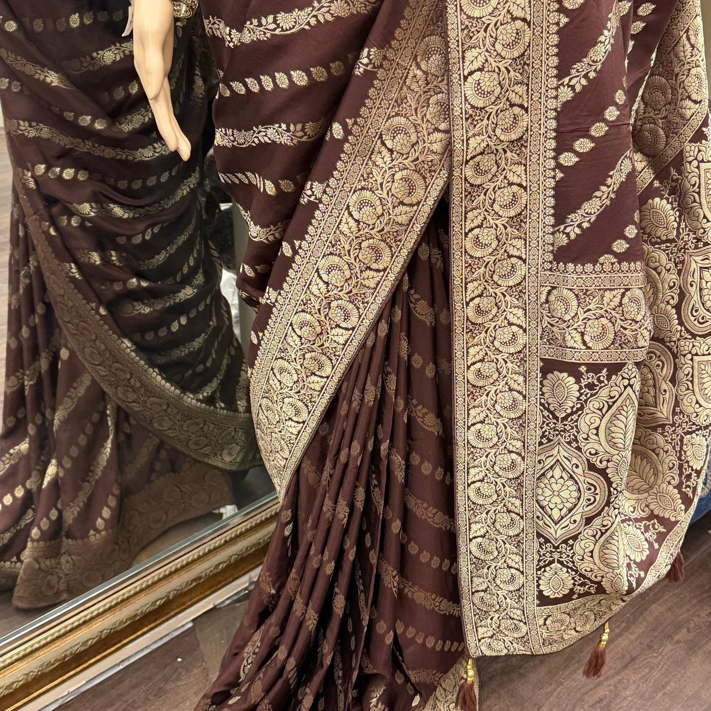 Semi Banasari Saree