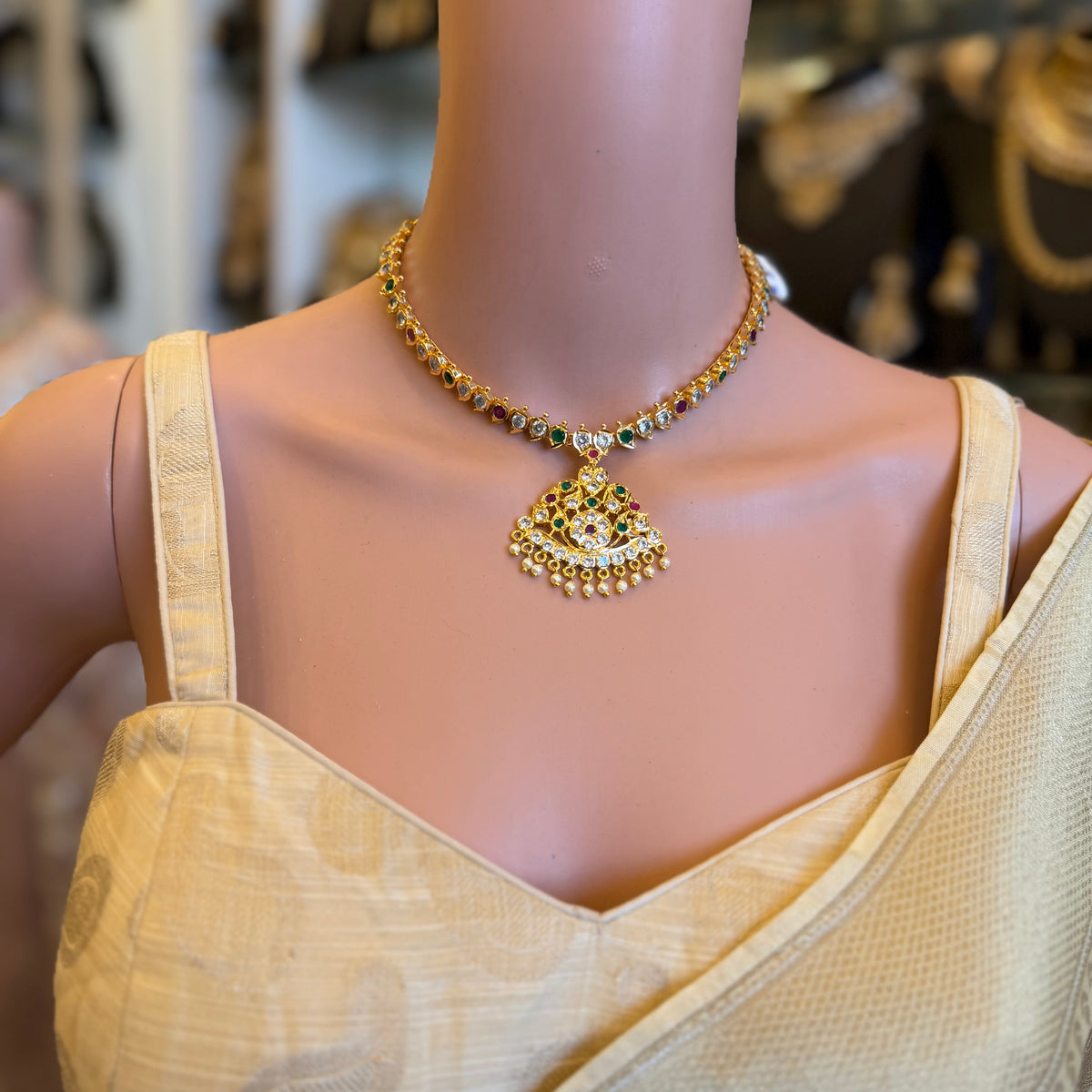 Impoun Necklace
