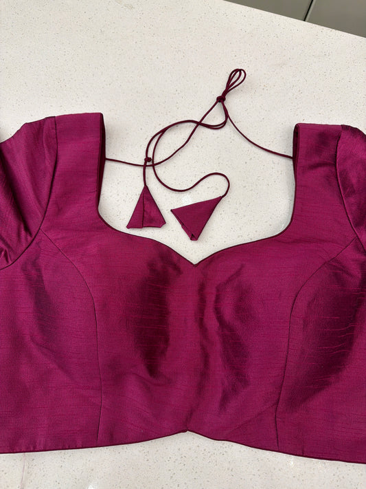 Sweetheart Elbow Sleeve Blouse