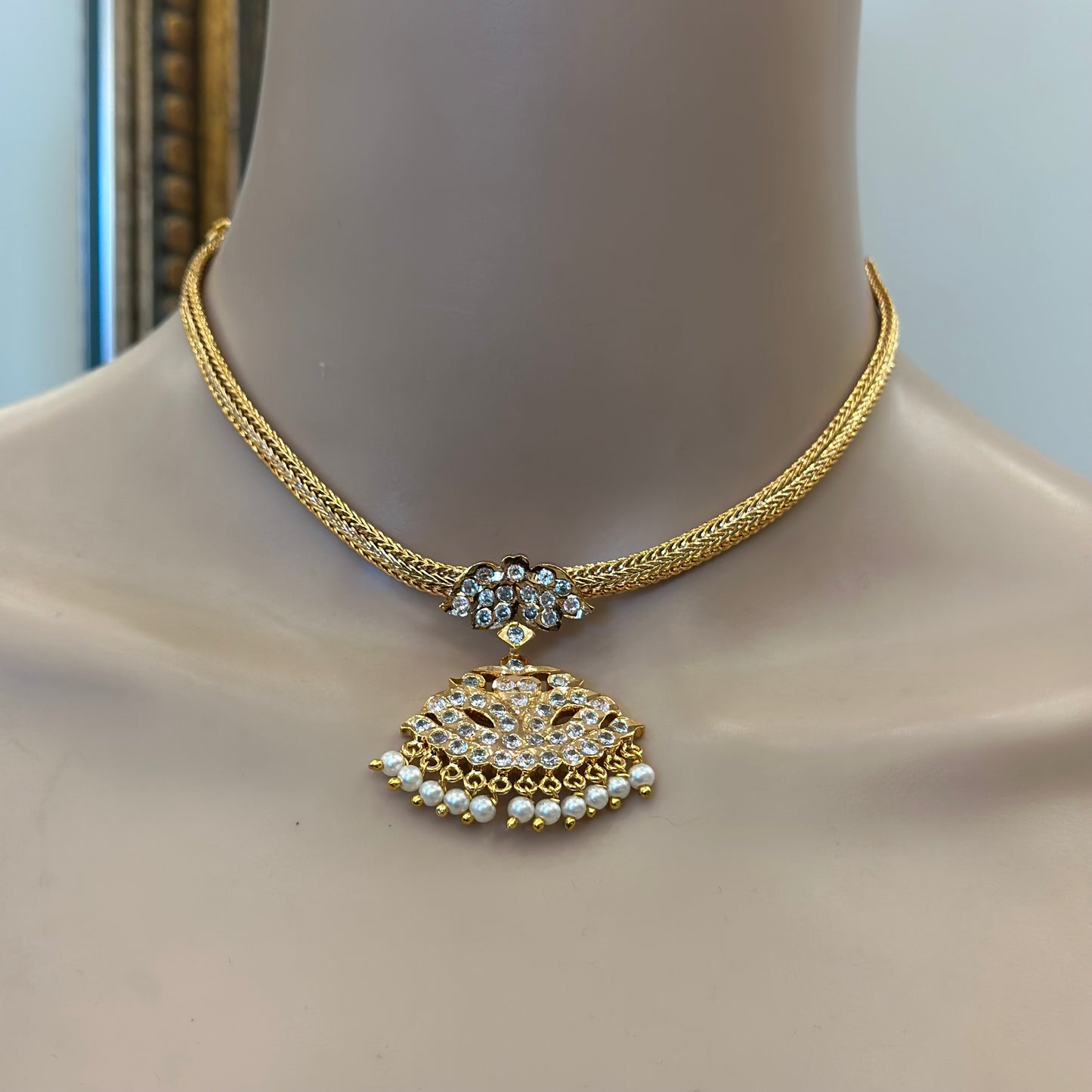 Pathakkam Impoun Necklace