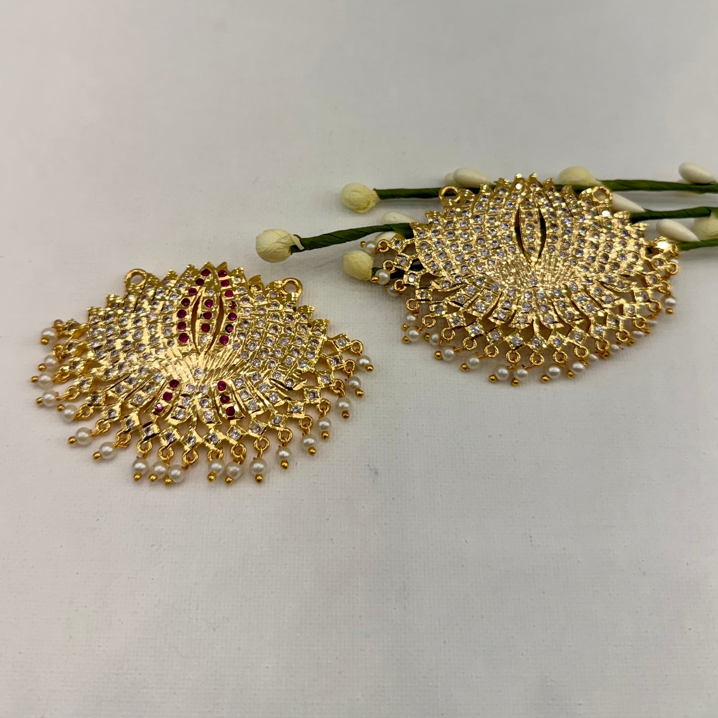 Pathakkam Impoun Pendant