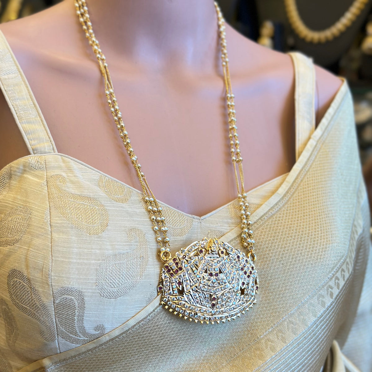 Pathakkam Long Chain