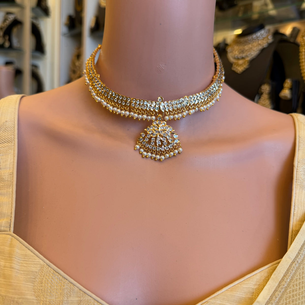 Impoun Necklace