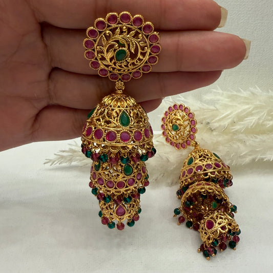 Layer Kemp Jhumkas