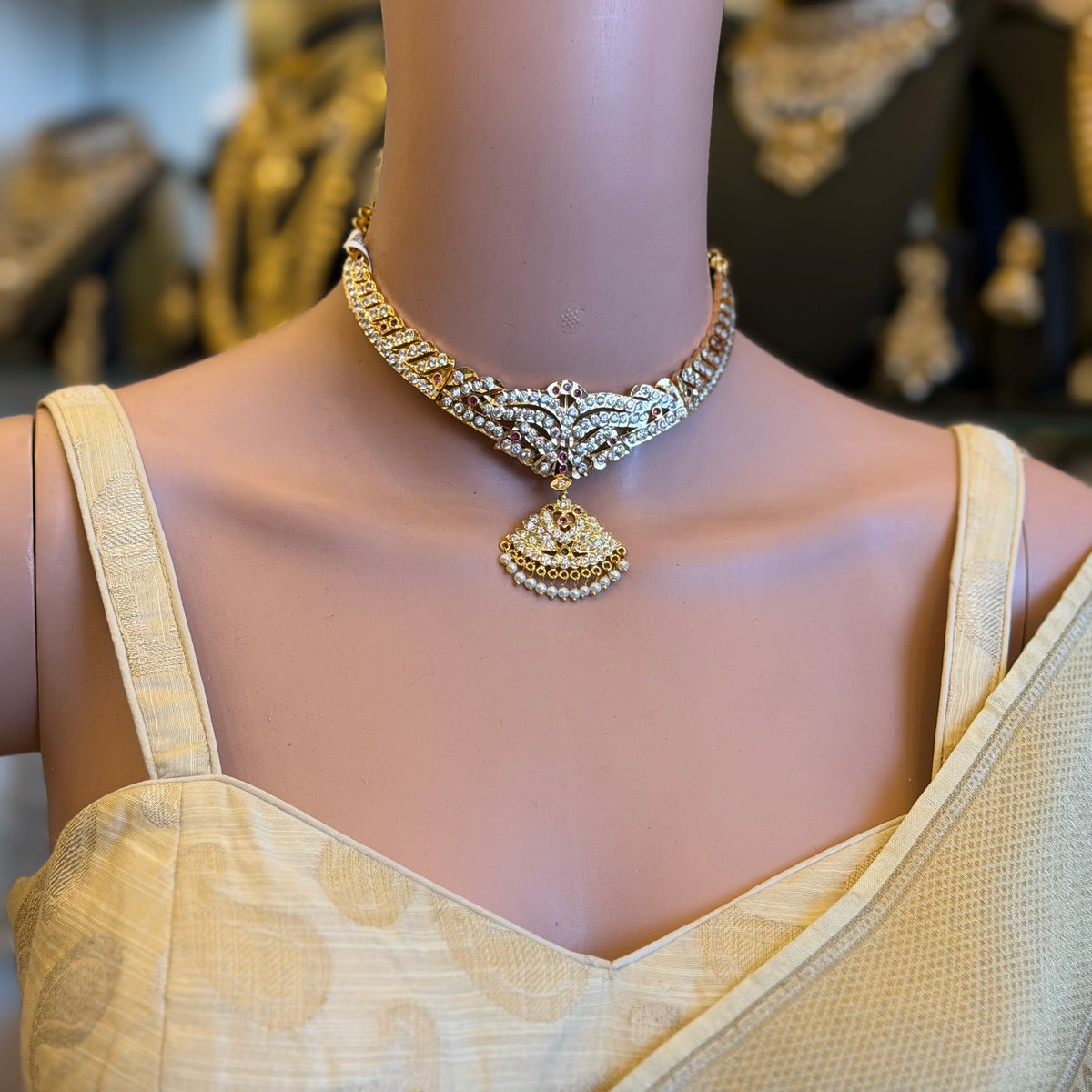 Impoun Necklace