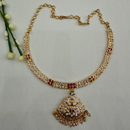 Pathakkam Impoun Necklace