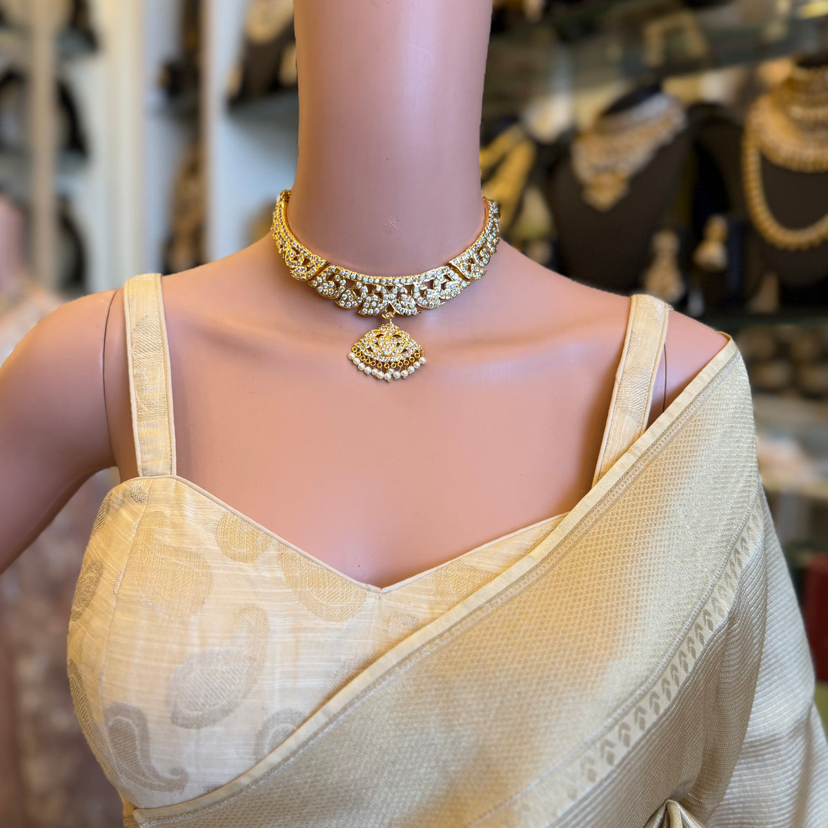 Impoun Necklace