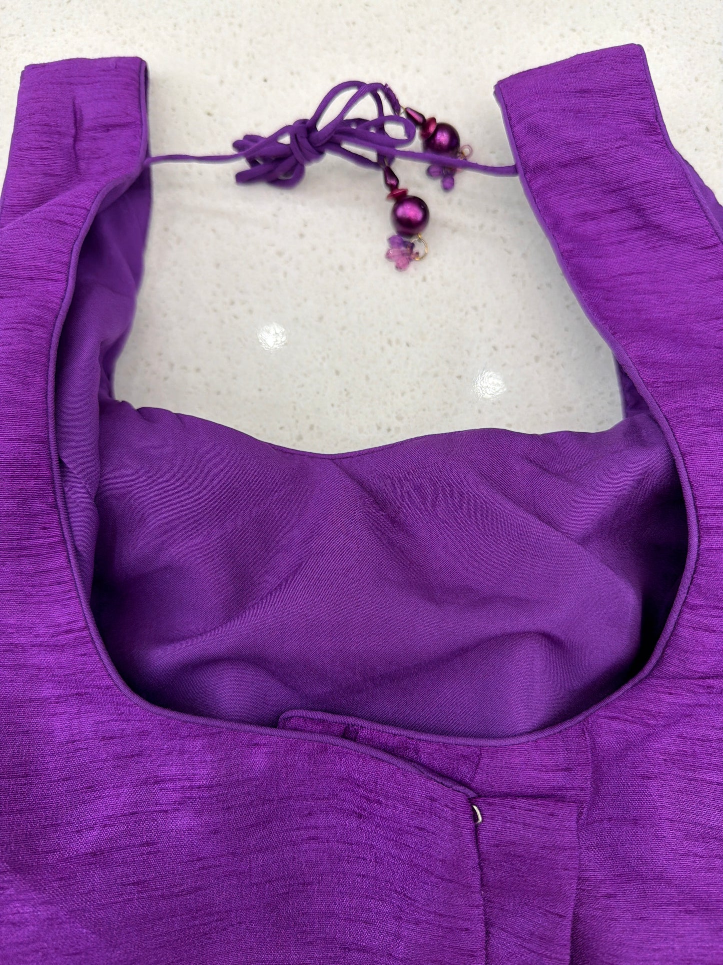 U Neck Sleeveless Blouse