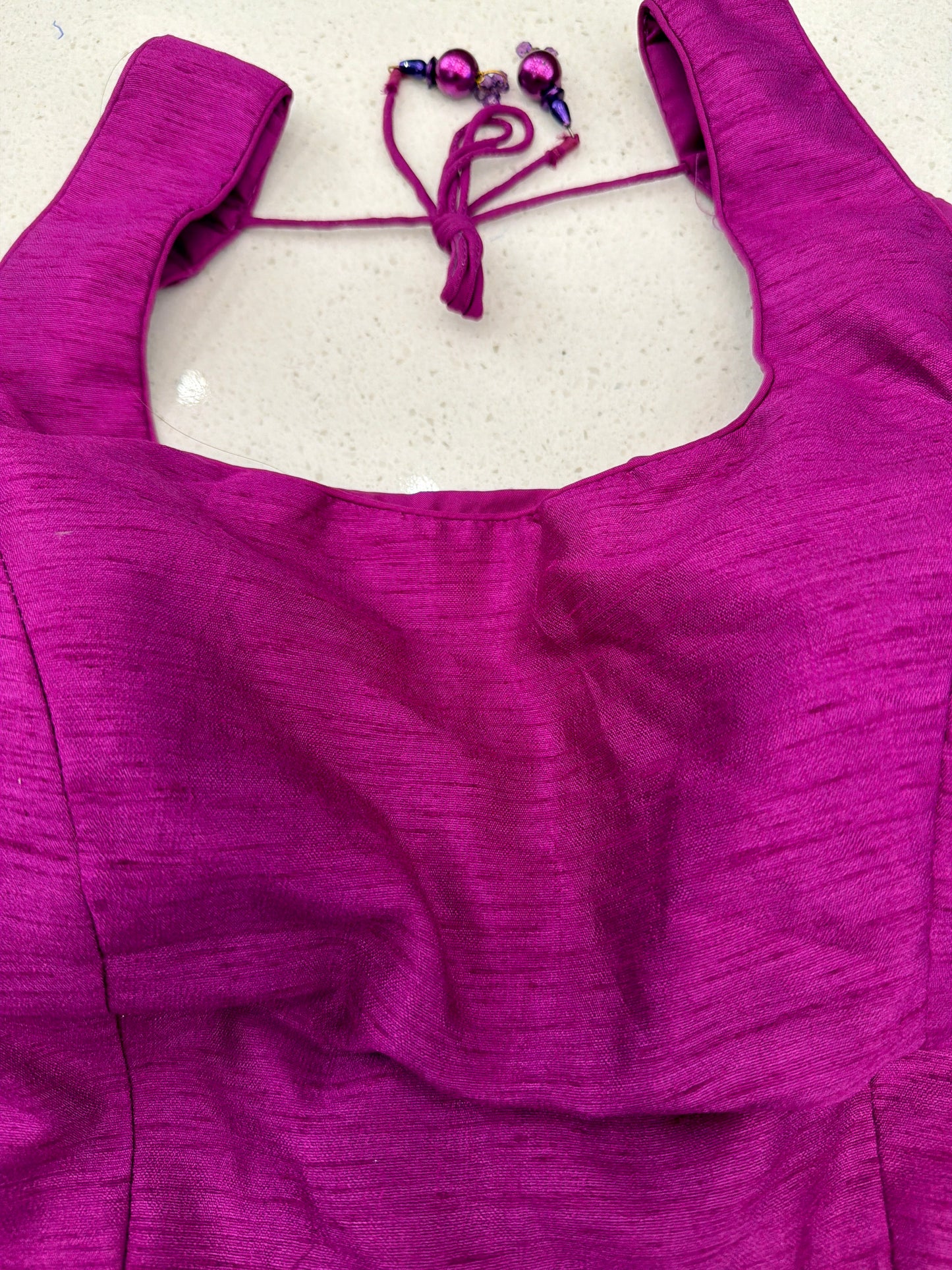 U Neck Sleeveless Blouse