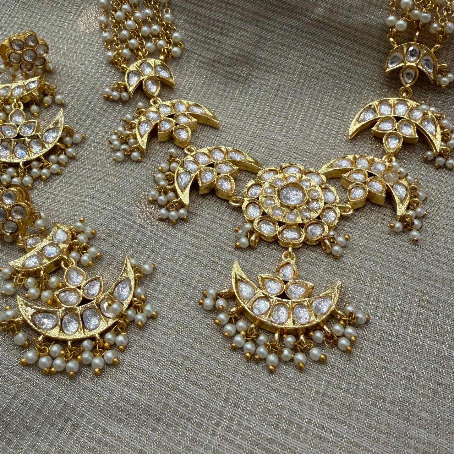 Kundan Choker