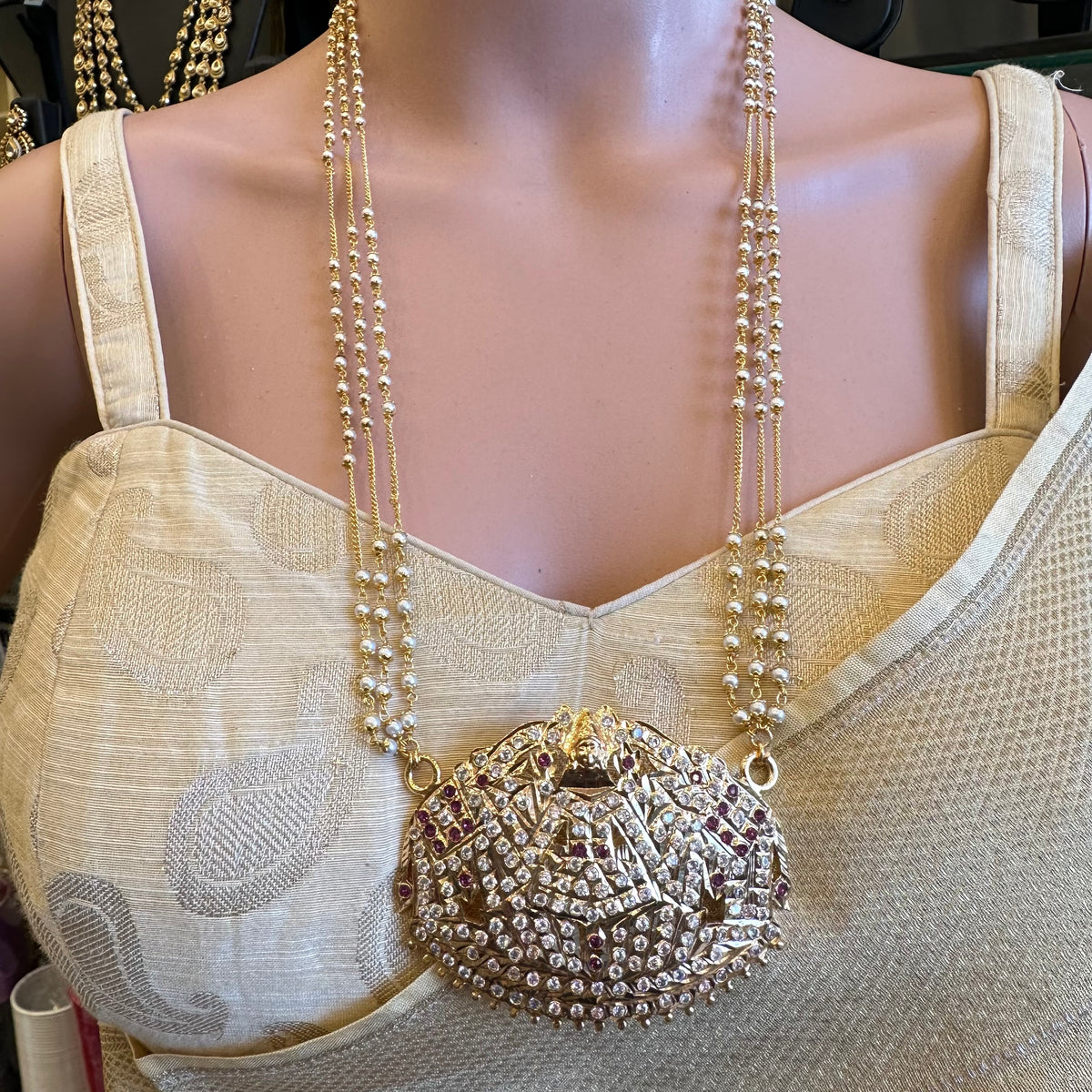 Traditional Impoun Padakkam – Lotus, Peacock & Temple Designs