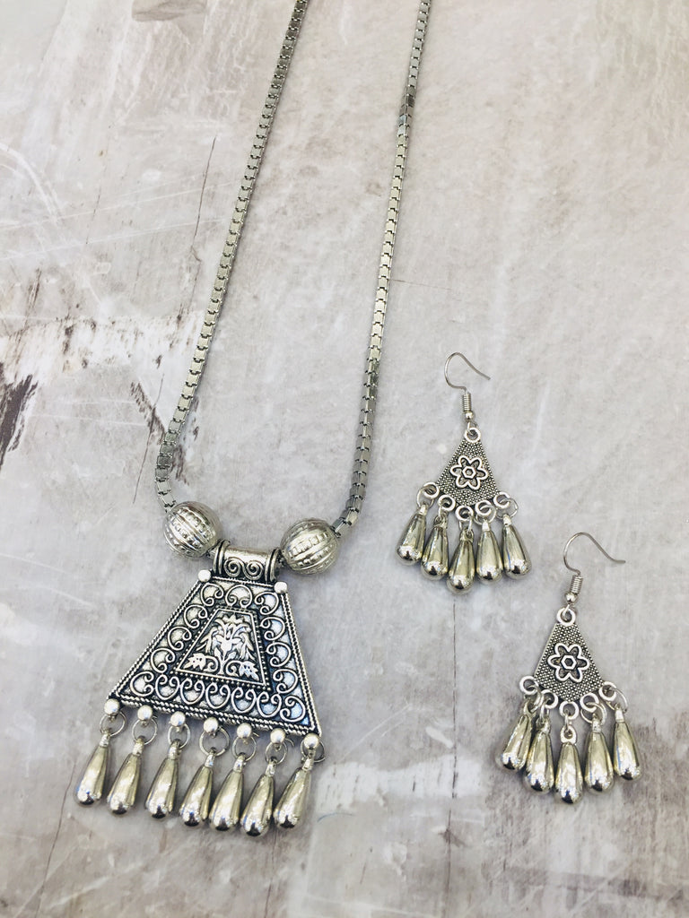 Pendant long chain
